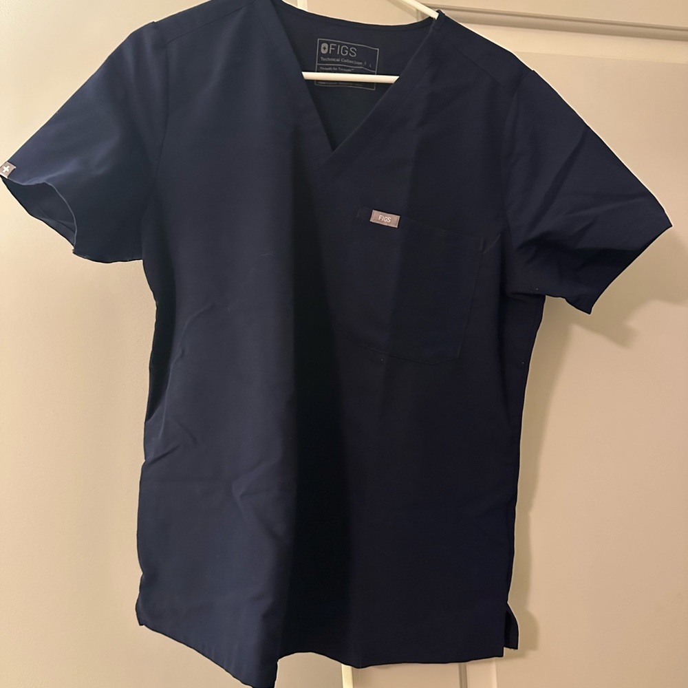 FIGS Navy Catarina One Pocket Scrub Top Size L